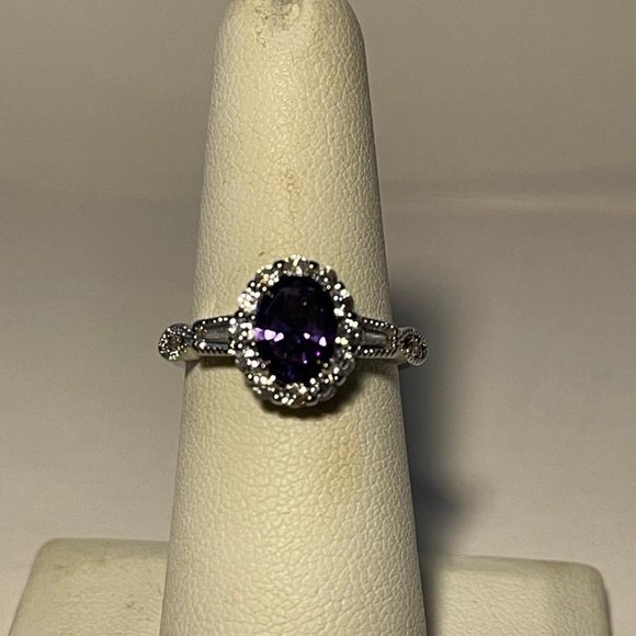Amethyst and CZ Fashion Ring SZ 6.5 - Picture 1 of 2